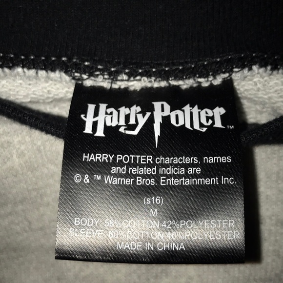 Harry Potter Sweater - Picture 3 of 3
